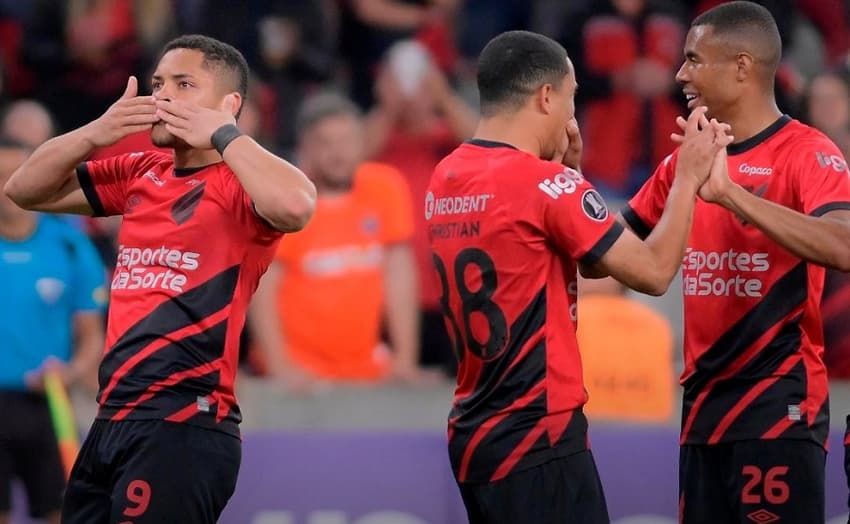 athletico-alianza-lima-futebol-latino-lance