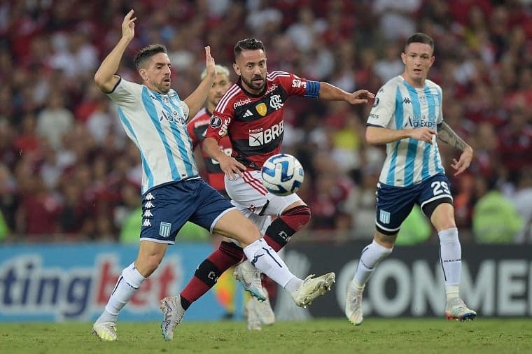 Flamengo x Racing - Everton Ribeiro