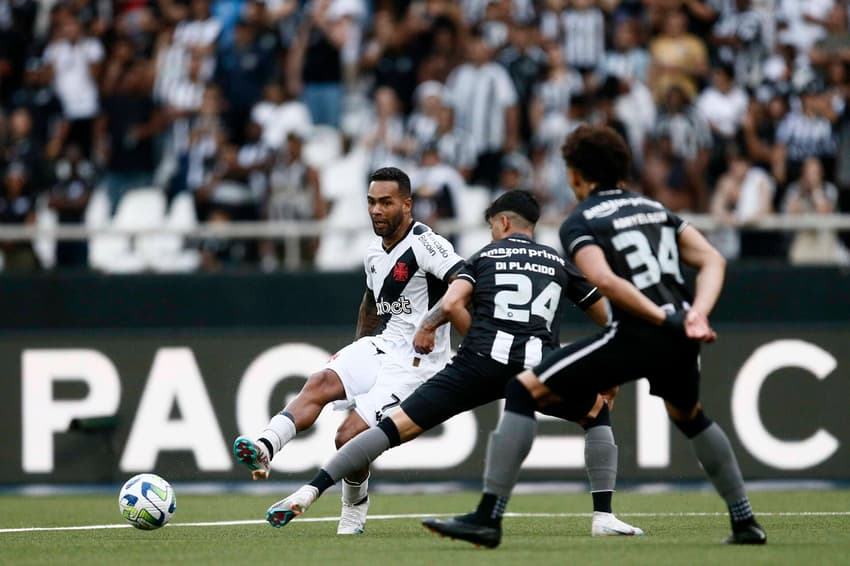 Vasco x Botafogo - Alex Teixeira