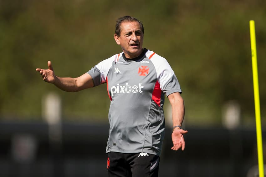 53043677833_143706b119_h