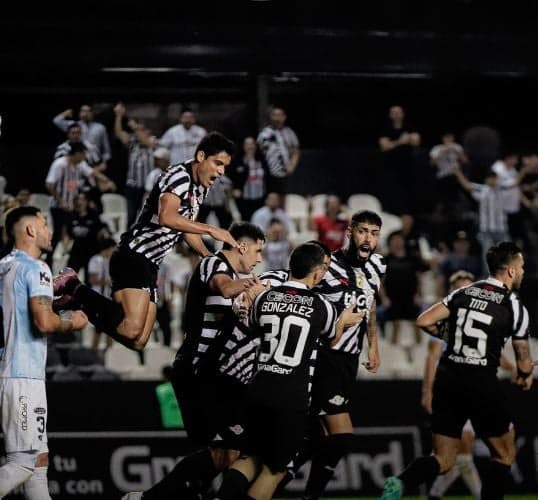 Libertad x Guaireña
