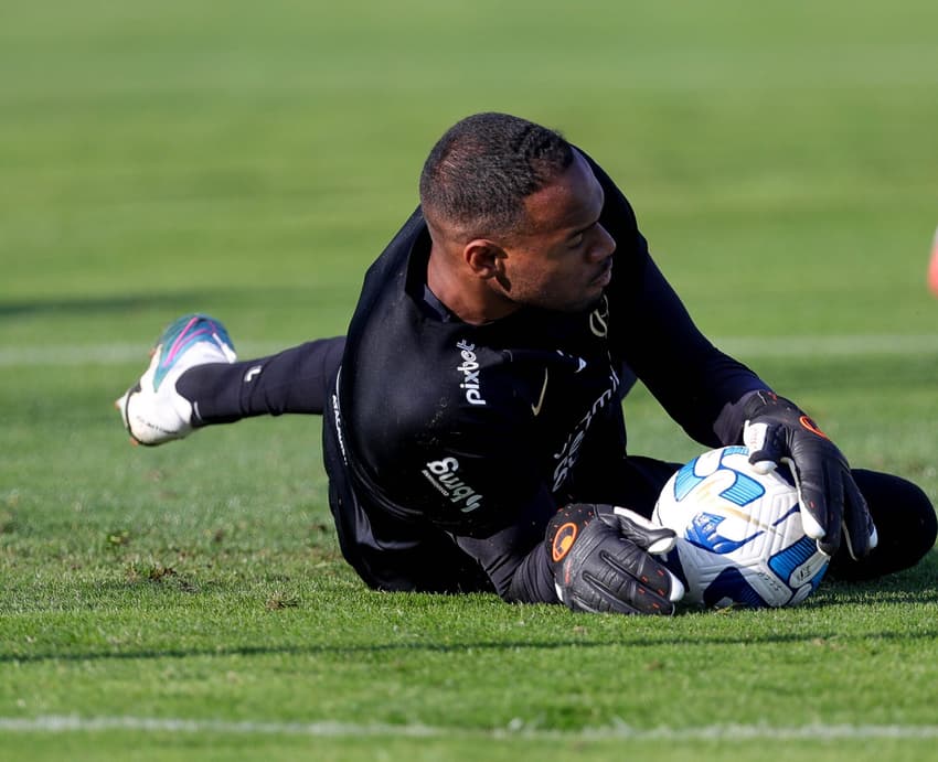 Cássio deve ser relacionado para o jogo contra o Newell's, mas Carlos Miguel deve ser o titular do Corinthians