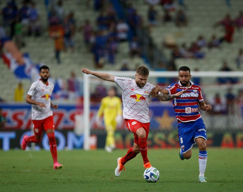 fortaleza-bragantino-futebol-latino-lance-29-07