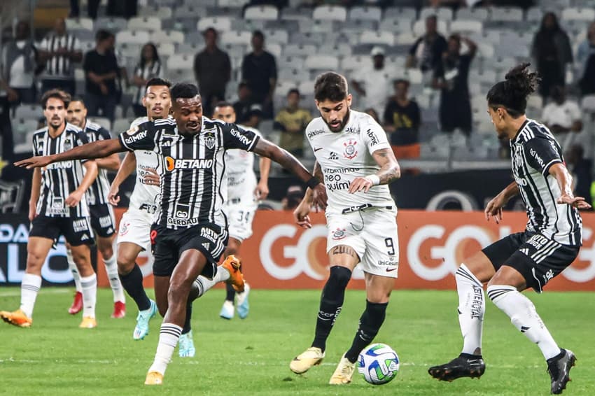 Yuri Alberto deu assistência para Róger Guedes na vitória do Corinthians sobre o Atlético, pelo Brasileirão