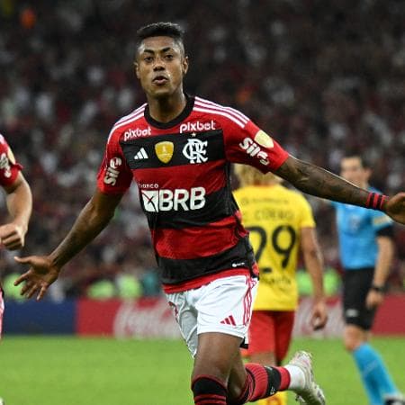 o-atacante-bruno-henrique-do-flamengo-comemora-seu-gol-contra-o-aucas-pela-libertadores-1688003871770_v2_450x450