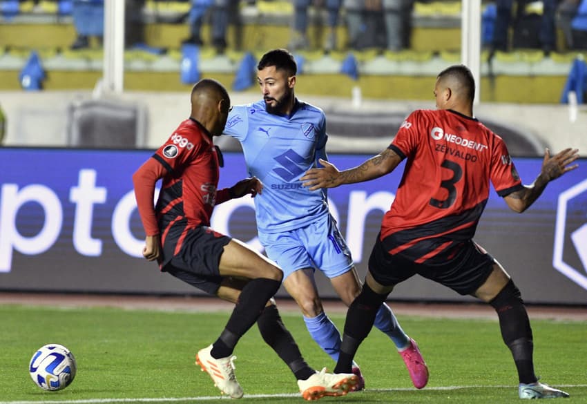 FBL-LIBERTADORES-BOLIVAR-PARANAENSE