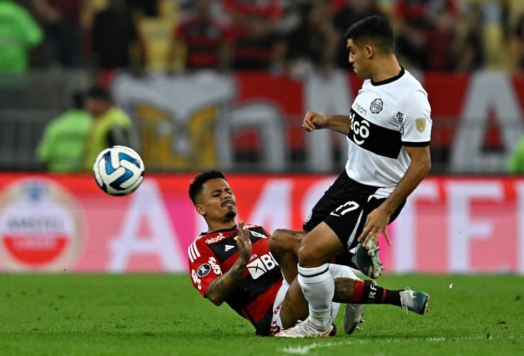 Flamengo x Olimpia - Allan