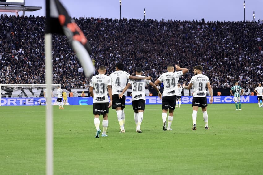 Corinthians possui bom aproveitamento em semanas de lançamentos de álbuns de Taylor Swift