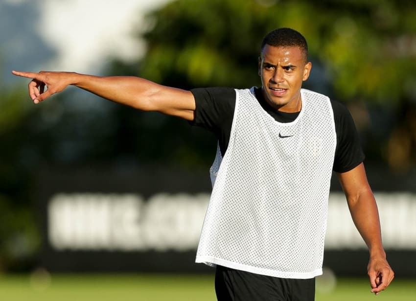 Murillo, do Corinthians, é alvo de possível proposta do Napoli