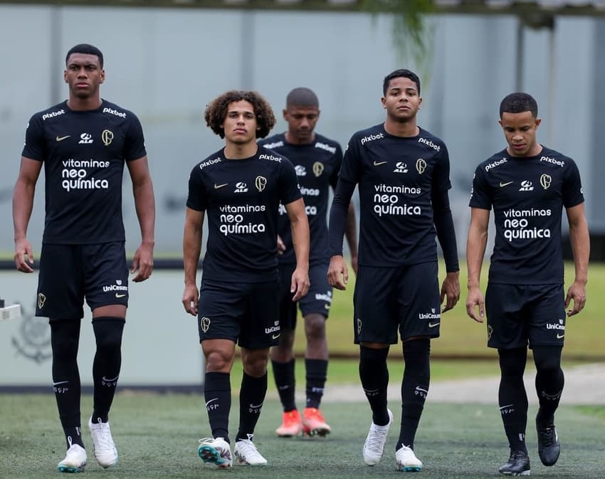 Felipe Augusto, Biro, Wesley e Pedro - jogadores da base do Corinthians