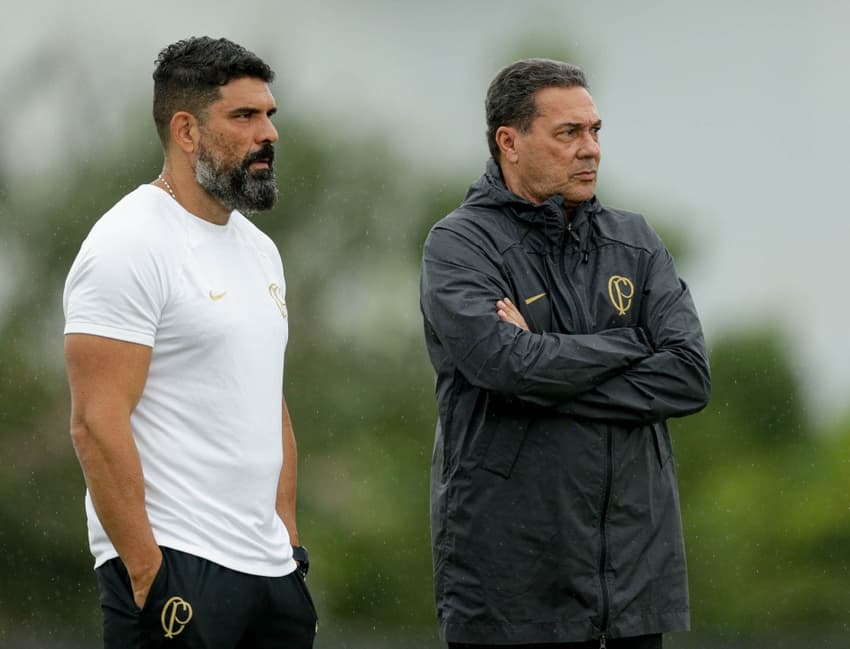 Luxemburgo não vê pressão no Corinthians mas sabe que perdeu prestígio no clube após discussão com Mazziotti