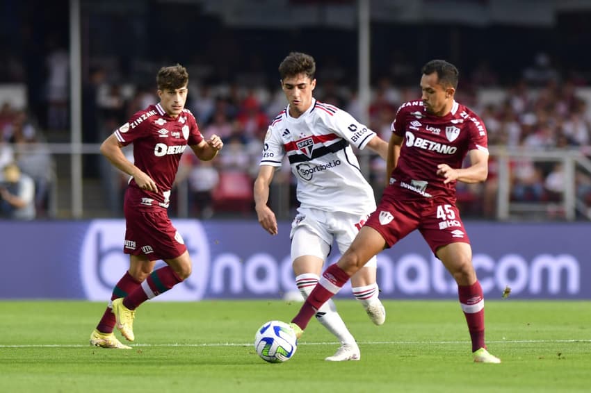 SAO PAULO-FLUMINENSE