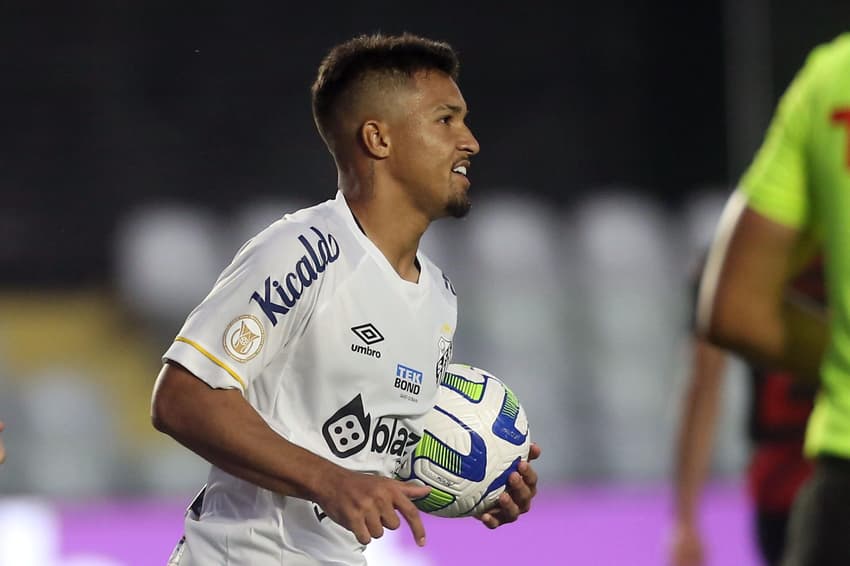 CAMPEONATO BRASILEIRO 2023: SANTOS FC X ATHLETICO-PR