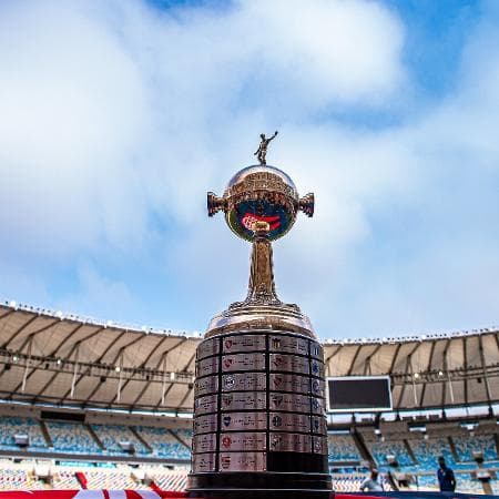 taca-da-libertadores-no-maracana-antes-da-partida-entre-flamengo-e-barcelona-equ-1632347456665_v2_450x450