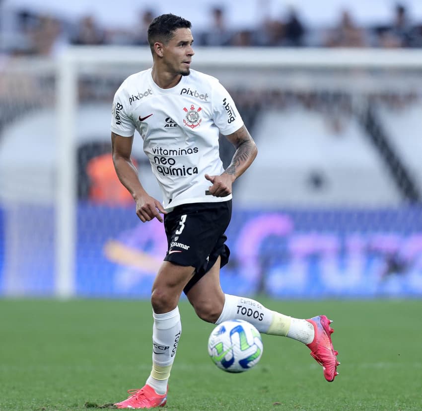 Lucas Veríssimo diz se vai ser titular do Corinthians