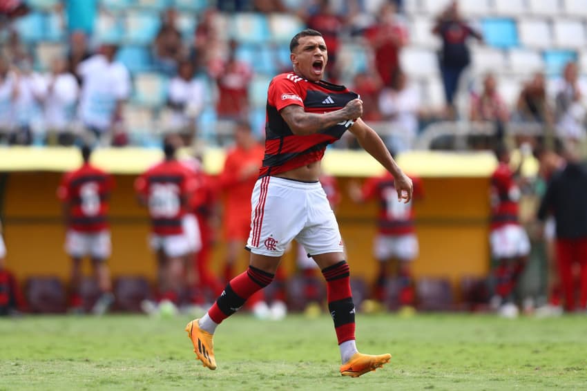 petterson-flamengo-athletico