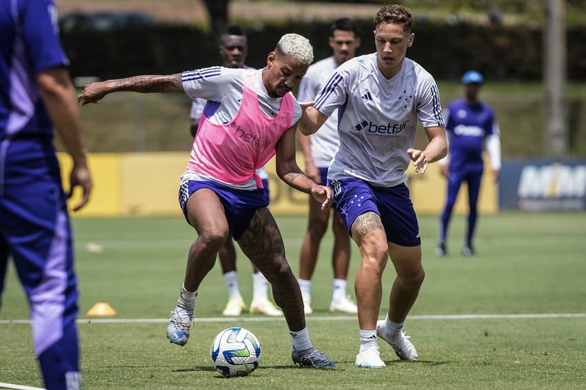 treino matheus pereira cruzeiro