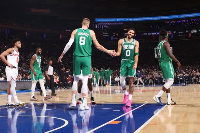 Tatum Brown Porzingis Celtics