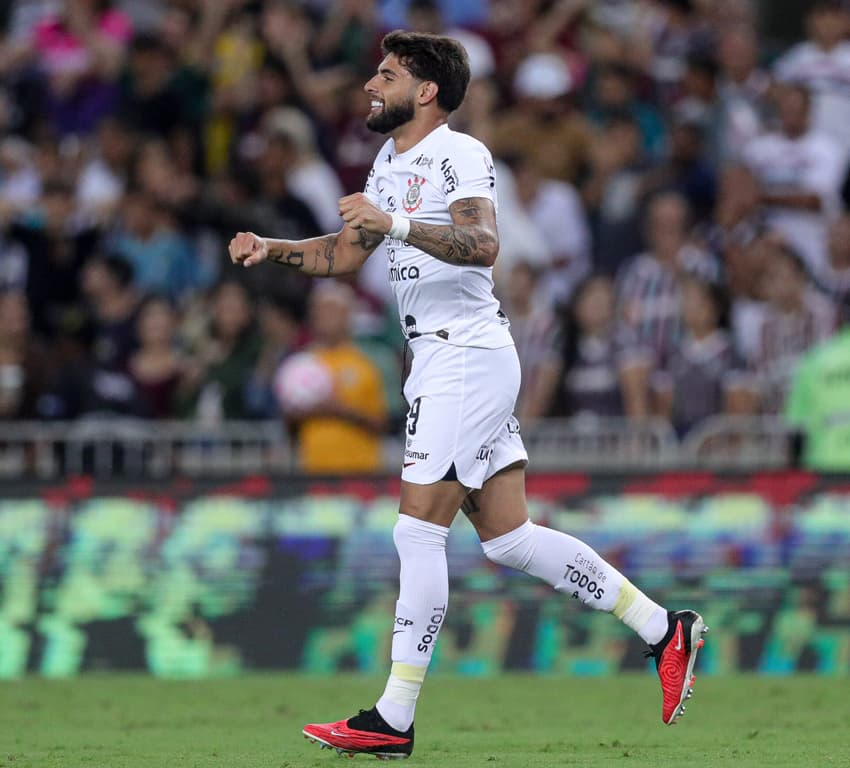 Yuri-Alberto-Brasileirao-Fluminense-Corinthians-Mano