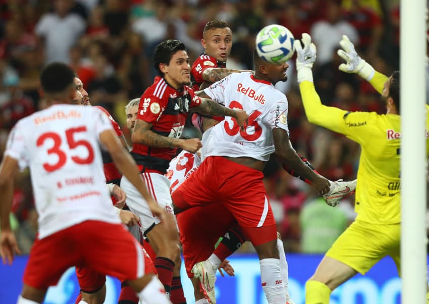 Flamengo x Bragantino líder