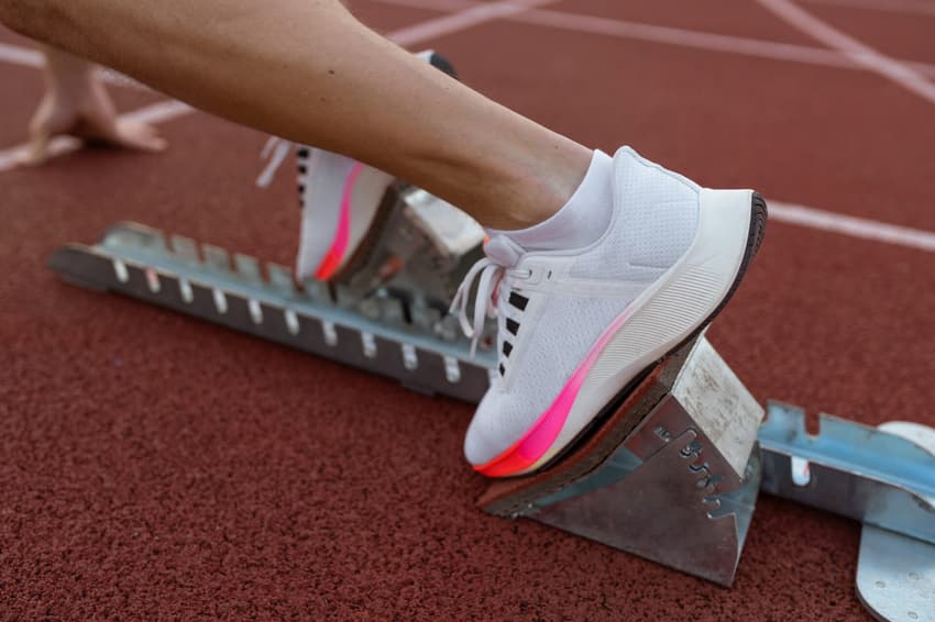 tênis de corrida feminino