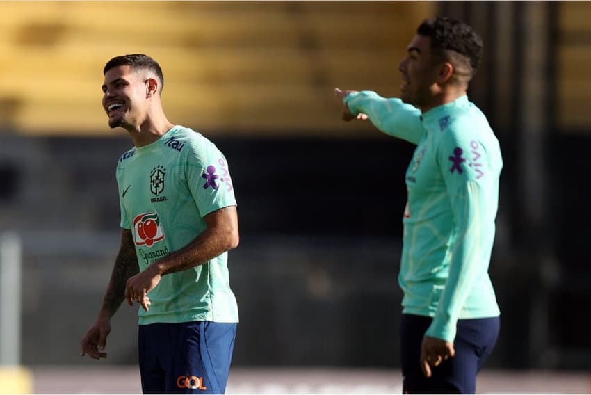 bruno-guimarães-e-casemiro-seleção