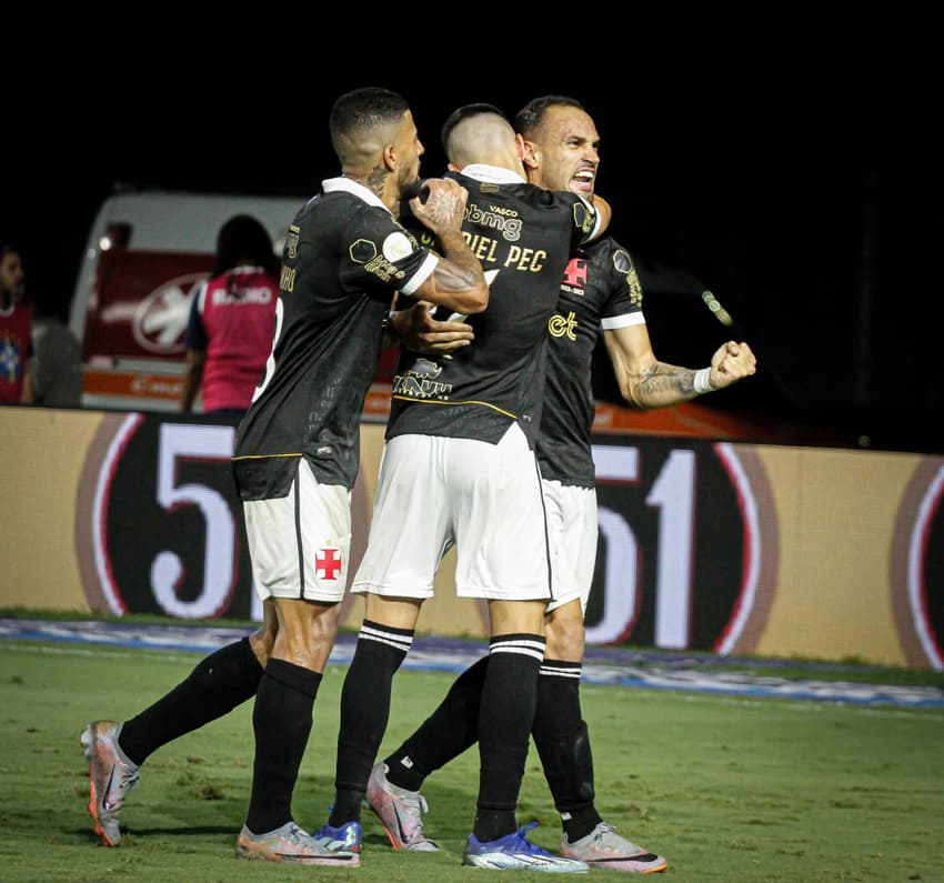 vasco x bragantino Fotos: Leandro Amorim/Vasco