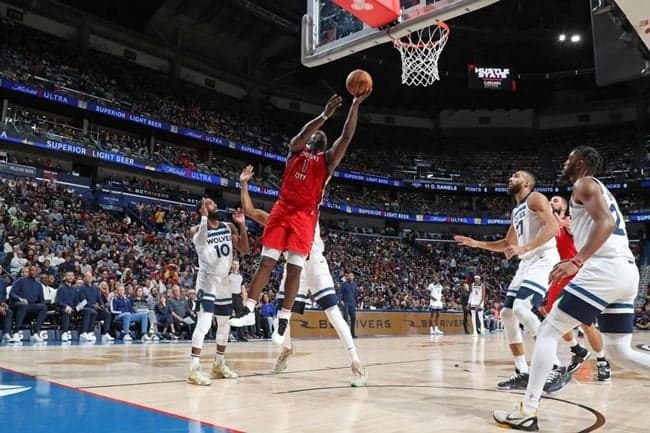 Zion Williamson atuando pelo Pelicans (Foto: Reprodução/Layne Murdoch Jr. / AFP)