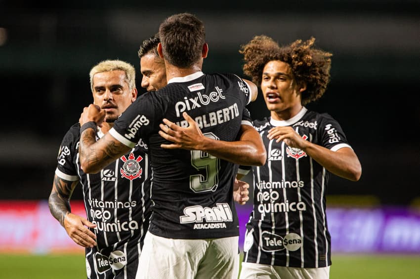 CURITIBA, PR, 06.12.2023 – CORITIBA (PR) X CORINTHIANS (SP)