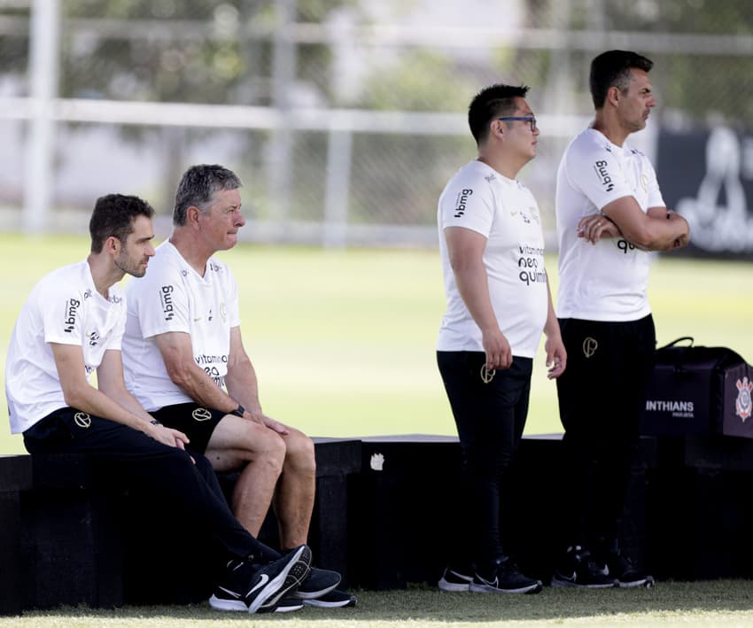 Marco-Aurelio-Melo-Walmir-Cruz-Leonardo-Hirao-Alex-Dias-Bruno-Mazziotti-Corinthians