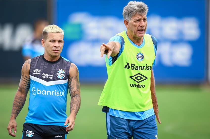 Pre-Temporada Gremio Esportes da Sorte 2024 - treino - Soteldo e Renato Gaúcho