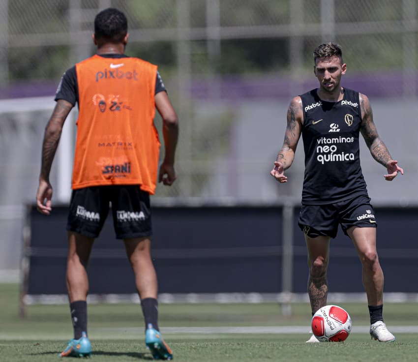 Treino-Corinthians-Gustavo-Mosquito