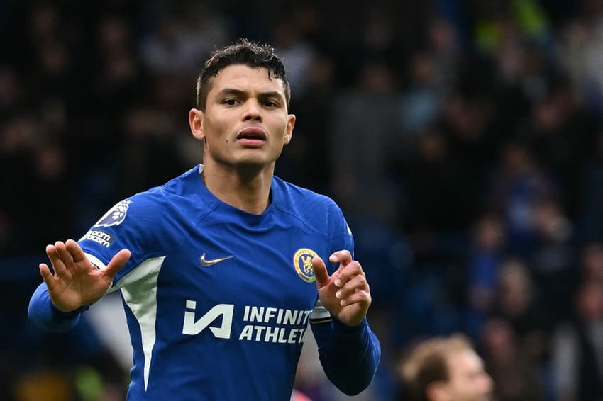 Thiago Silva comemora gol em partida válida pelo Chelsea no Stamford Bridge (Foto: Ben Stansall/AFP)