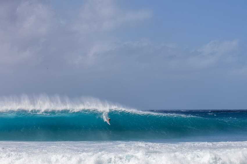 SURFING-WSL-PIPELINE