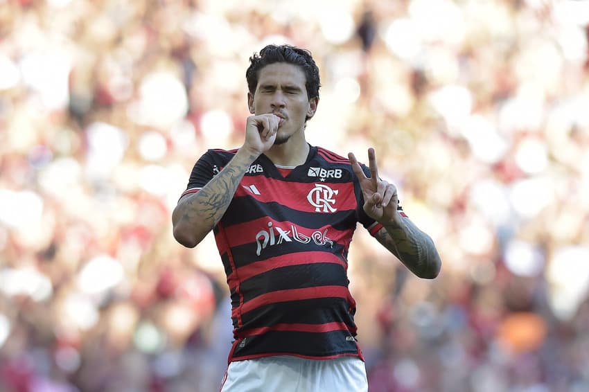 Partida entre Flamengo e Fluminense valida pelo Campeonato Carioca 2024.