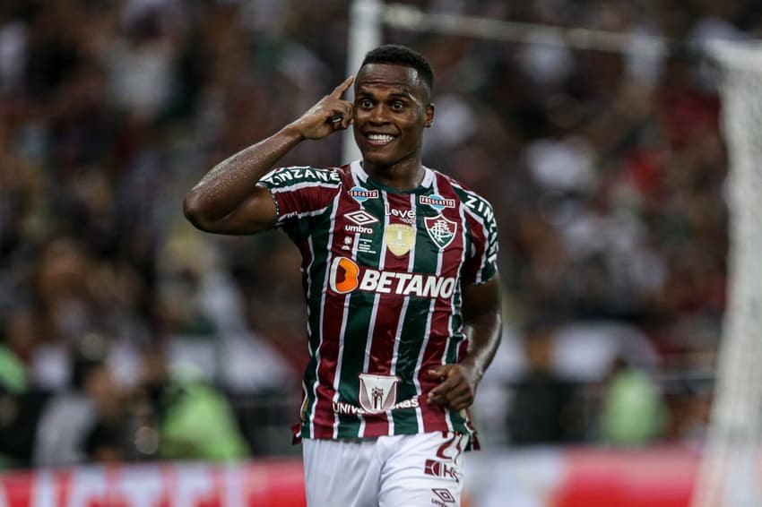 FLUMINENSE X LDU - JHON ARIAS MARCA GOL NA RECOPA