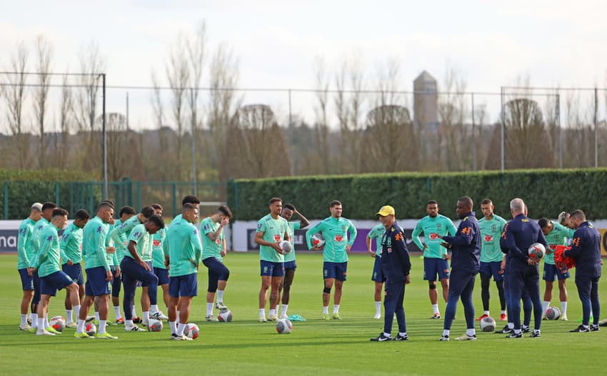 Brasil x Inglaterra - Dorival - Seleção Brasileira