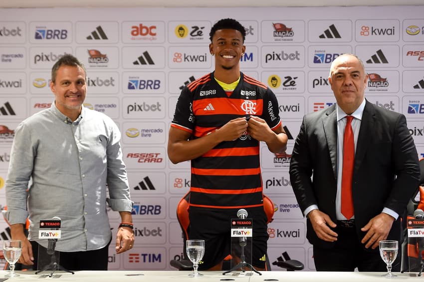 Carlinhos Flamengo apresentação