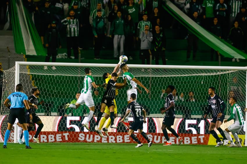 Cassio-Juventude-Corinthians-Brasileirão