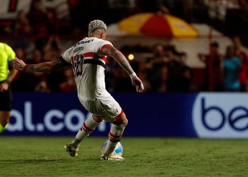 Luciano-Sao-Paulo-Atletico-GO-Brasileirão