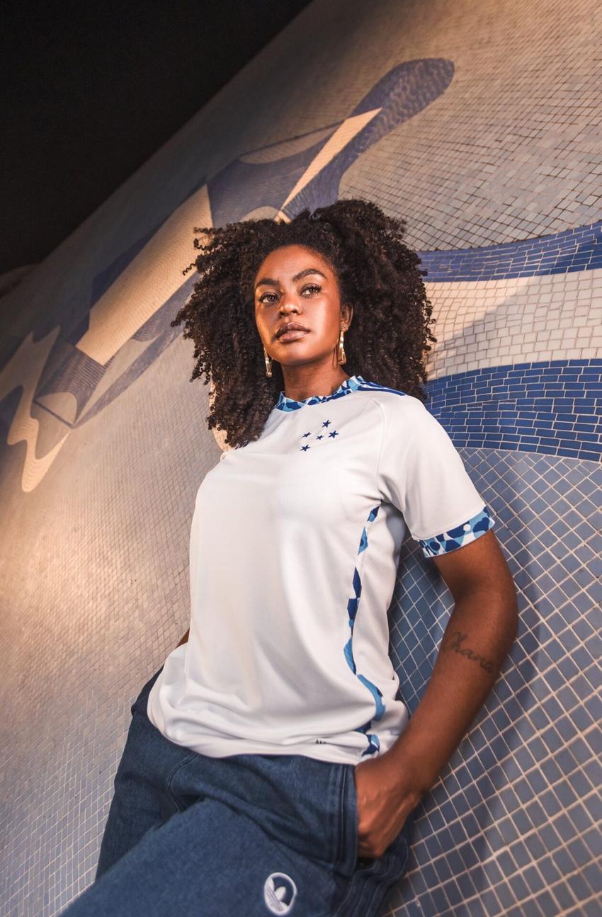 camisa 2 cruzeiro &#8211; modelo mulher