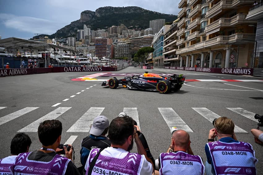 Red Bull no GP de Mônaco (Foto: NICOLAS TUCAT / AFP)