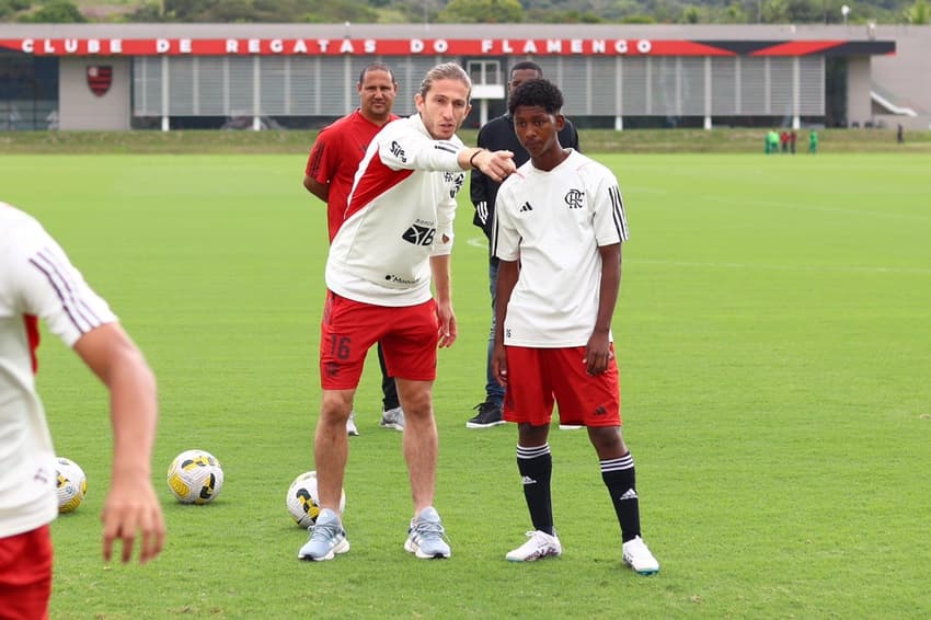 Filipe-Luis-Tecnico-Flamengo-Sub-17