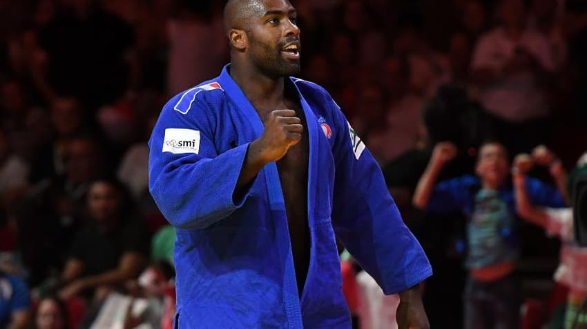 teddy-riner-comemora-vitoria-no-mundial-de-judo-1504373584684_v2_900x506