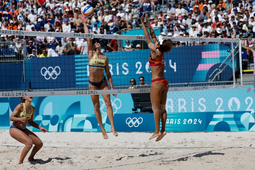 BEACH VOLLEYBALL-OLY-PARIS-2024-BRA-JPN