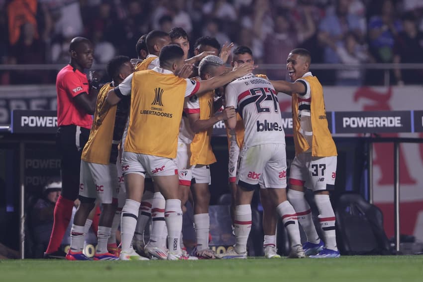 COPA LIBERTADORES 2024, SAO PAULO X NACIONAL (URU)