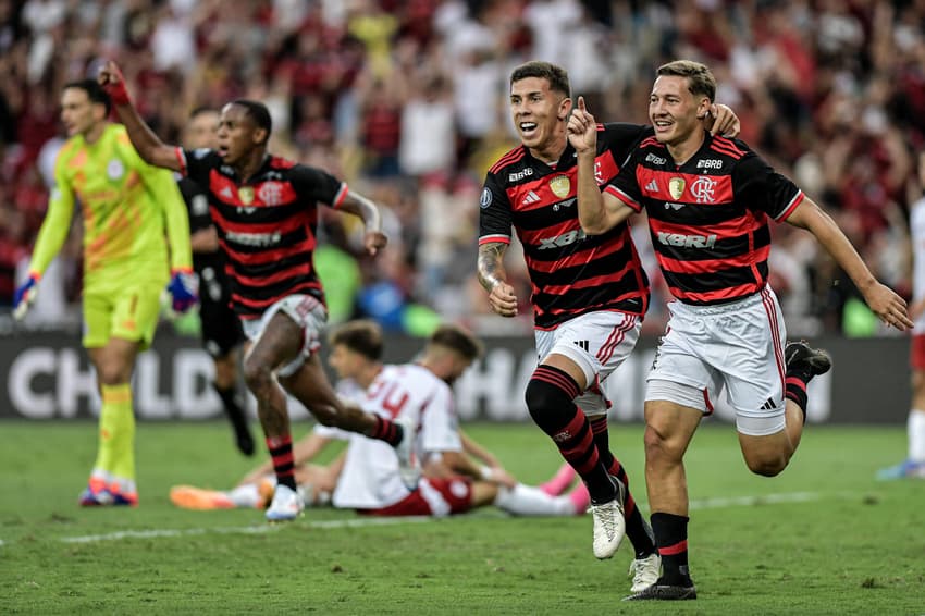 FINAL MUNDIAL SUB20, FLAMENGO X OLIMPYACOS