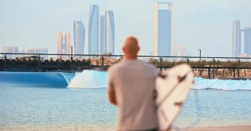 Kelly Slater- ondas artificiais Abu Dhabi