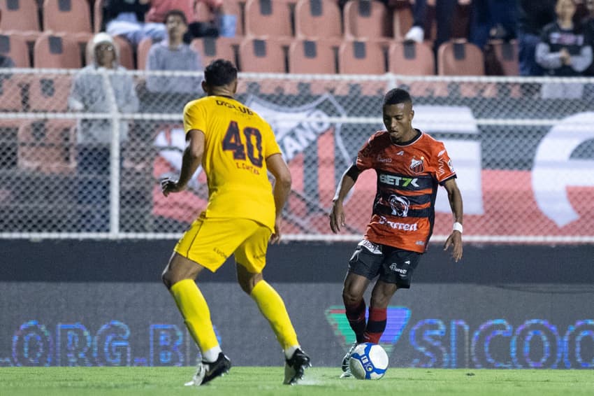 O destaque dos jogos de hoje fica com o confronto entre Sport e Ituano (Foto: Fabio Moreira Pinto/AGIF)