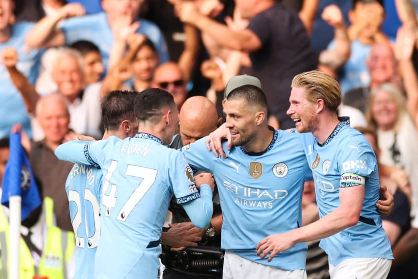 Considerado o melhor campeonato do mundo, a Premier League é um dos grandes atrativos dos campeonatos europeus. Sabia onde assistir. (Foto: Adrian DENNIS / AFP) 